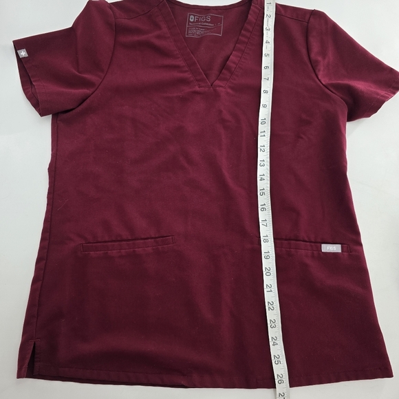 figs Uman Relaxed Jogger Scrub Pants and catarina one pocket top burgandy medium - Picture 8 of 13